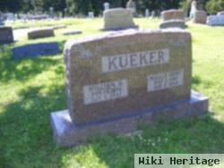 Mallie H Hunt Kueker