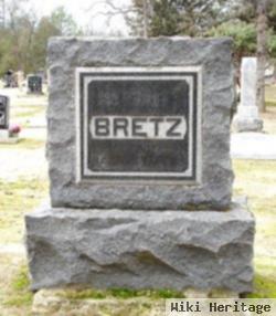 Lloyd A Bretz