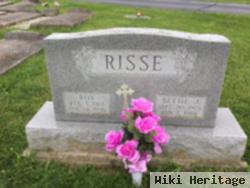 Bettie J Risse