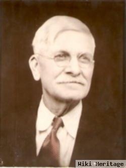 Edward E Kelley