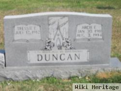 Arcie E Duncan