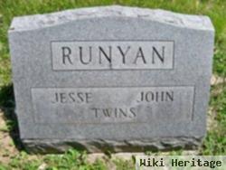 Jesse D Runyan