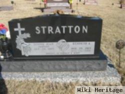 Kenneth Stratton