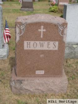 Arthur J Howes