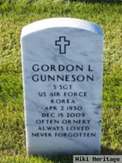 Gordon L Gunneson