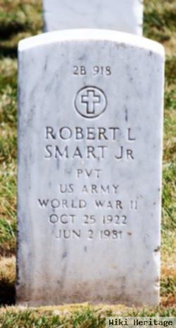 Robert L Smart, Jr
