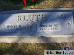 Robert R Kluth
