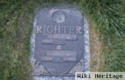 Elnora M Righter