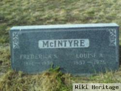 Louise A Mcintyre