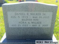 Daniel R "dan" Walker, Sr