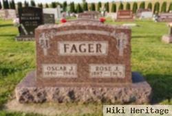 Oscar J Fager