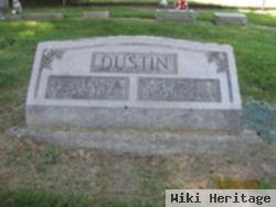 Lura Dustin