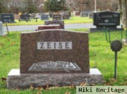 Viola E Zeise