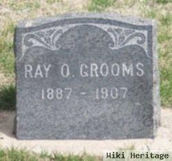 Ray Oliver Grooms