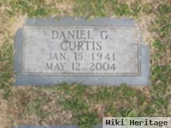 Daniel G Curtis