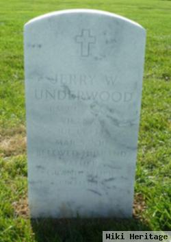 Jerry W Underwood