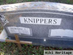 Howard E Knippers