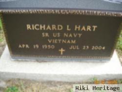 Richard L Hart