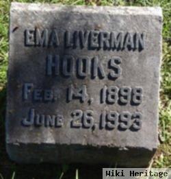 Ema Liverman Hooks