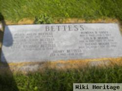 Ellen C Ahlin Bettess