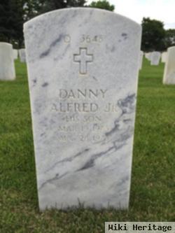 Danny Alfred Schaak, Jr