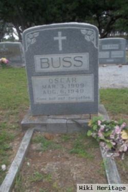 Oscar Buss