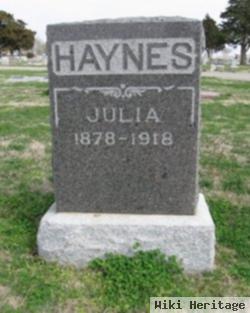 Julia Haynes