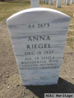 Anna Riegel