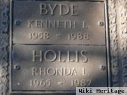 Rhonda L Hollis