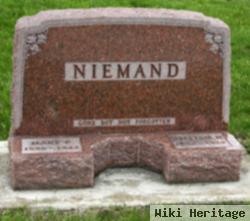 William H. Niemand