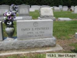 Emily S Fentress