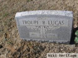 Troupe R. Lucas