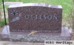 Lloyd Kermit Otteson