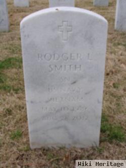 Rodger Leon "bear" Smith