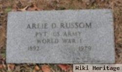 Arlie D Russom