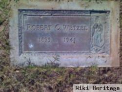 Robert C Wetzel