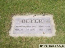 Henrietta Beyer