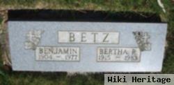 Bertha R Betz