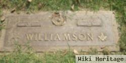 Miles 33 Williamson