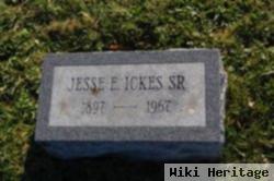 Jesse E Ickes, Sr