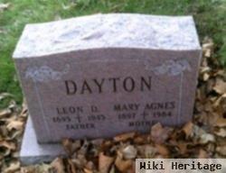 Leon D Dayton