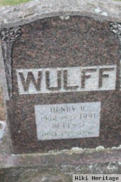 Betty J. Wulff