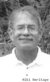 Carlos Lee Amaro