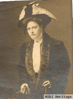 Clarissa Alice "clara" Keyes Debruin