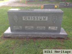 Nora E Grissum