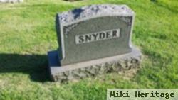 Peter B Snyder