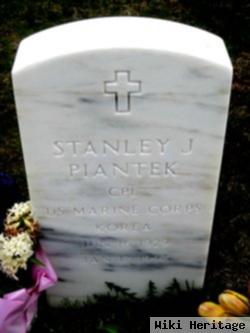 Stanley J Piantek