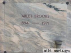 Arlet N Brooks