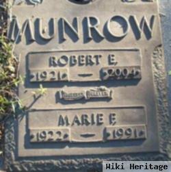 Robert E Munrow