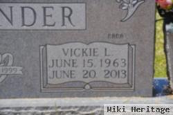 Vickie Lynn Barnett Hylender